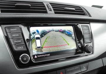 Skoda Fabia III Kombi Facelifting 1.0 TSI 95KM 2021 Skoda Fabia 1.0TSI 95KM Ambition Plus, Kamera Cofania, Czujniki Parkowania, zdjęcie 17