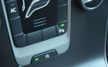 Volvo V40 II Cross Country D2 115KM 2013 Volvo V40 1.6D Navi 2 KPL Kol Klimatronik Tempomat Sprowadzony 1.6, zdjęcie 29