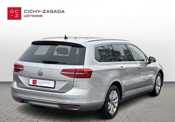 Volkswagen Passat B8 Variant 1.6 TDI 120KM 2015 Volkswagen Passat 1.6 Diesel 120KM, zdjęcie 4
