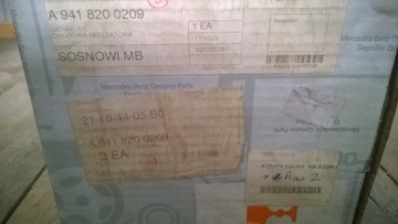 A9418200209 - MŘÍŽKA HALOGEN M-B AXOR PRAVÝ