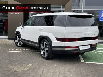 Hyundai Santa Fe V 1.6 T-GDI HEV 215KM 2025 Hyundai Santa Fe MY25 215KM 4WD w wersji Platinum + Tech + Sun biały Matt, zdjęcie 4
