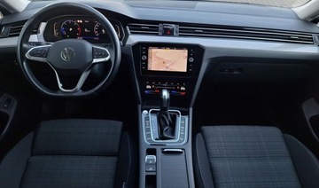 Volkswagen Passat B8 Variant Facelifting 2.0 TDI SCR 150KM 2022 Volkswagen Passat SalonPL serwis ASO 2.0TDI 150KM MatrixLED pakiety AppCon, zdjęcie 8