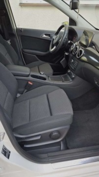 Mercedes Klasa B W246 Sports Tourer Facelifting 1.5 180 d 109KM 2018 Mercedes-Benz Klasa B 1.5 diesel 109 KM NAVI klimatronic zarejestrowany 49, zdjęcie 16