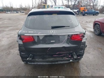 Mercedes GLC C253 2020 Mercedes-Benz GLC 2020r., GLC300, od ubezpieczalni 2.0 Benzyna 255KM, zdjęcie 5