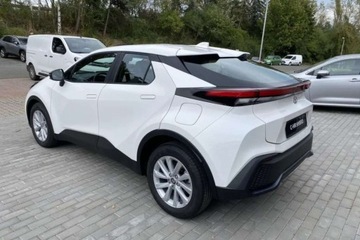 Toyota C-HR II SUV 1.8 Hybrid 140KM 2025 Toyota C-HR 1.8 HEV 140KM Duzy rabat Od reki Wersja Comfort 1.8 140KM, zdjęcie 11