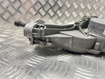 MERCEDES W213 MECHANIZMUS MOTOR ZAVÍRÁNÍ KRYT KUFRU A2137605600