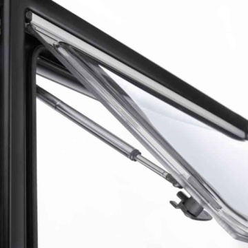 Окно с рулонной шторой для кемперного прицепа 50x35 Dometic