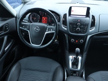 Opel Zafira C Tourer 2.0 CDTI ECOTEC 165KM 2014 Opel Zafira 2.0 CDTI, 162 KM, Automat, Skóra, zdjęcie 6