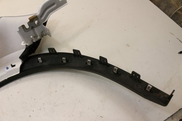 BLATNÍK LEVÝ PŘEDNÍ KOMPLETNÍ LIŠTA PEUGEOT 2008 II