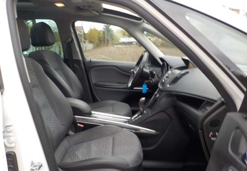 Opel Zafira C Tourer 2.0 CDTI ECOTEC 165KM 2012 Opel Zafira 7-os. Okazja 2.0 Diesel 165KM, zdjęcie 17