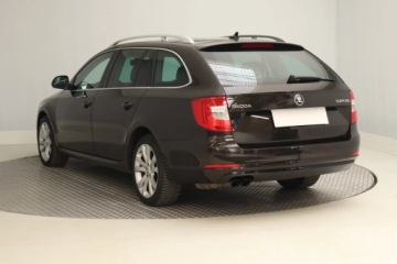 Skoda Superb II Outdoor 2.0 TDI CR DPF  140KM 2015 Skoda Superb 2.0 TDI, DSG, Xenon, Bi-Xenon, Klima, zdjęcie 3