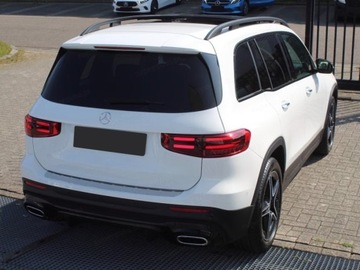 Mercedes GLB SUV Facelifting 2.0 220 190KM 2025 MERCEDES-BENZ GLB 220 4-Matic AMG Line 2.0 (190KM) 2025, zdjęcie 2