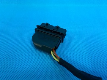 AUDI VOLKSWAGEN SEAT SKODA РАЗЪЕМ ДВЕРИ CUBE 8K0972701