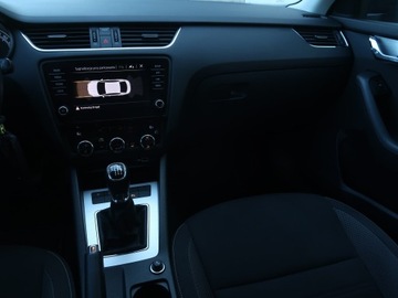 Skoda Octavia III Liftback Facelifting 1.5 TSI ACT 150KM 2019 Skoda Octavia 1.5 TSI, Salon Polska, Klima, zdjęcie 7