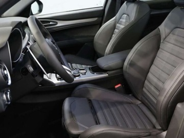 Alfa Romeo Stelvio SUV Facelifting 2023 2.0 GME Turbo 280KM 2025 ALFA ROMEO Stelvio Turbo Veloce Q4 Suv 2.0 (280KM) 2025, zdjęcie 4