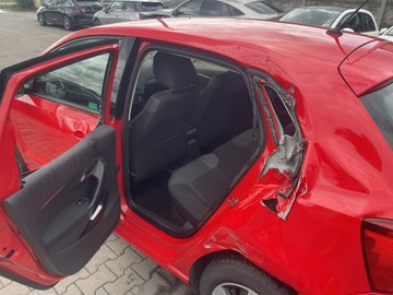 Volkswagen Polo V Hatchback 3d Facelifting 1.0 75KM 2014 Volkswagen Polo Comfortline Klimatyzacja, zdjęcie 3