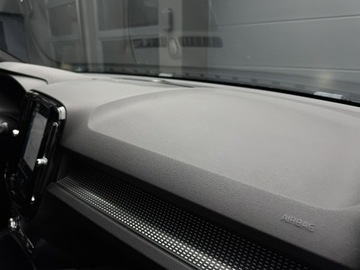 Volvo XC40 Crossover 2.0 D3 150KM 2018 Volvo XC 40 2.0D D3 150KM R-Design LED Kamera 1Wł, zdjęcie 27