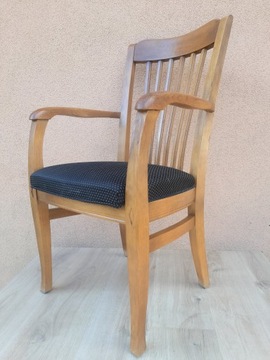 ДУБОВОЕ КРЕСЛО