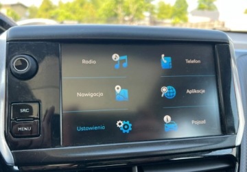 Peugeot 2008 I SUV Facelifting 1.2 PureTech 110KM 2018 Peugeot 2008 Automat Panorama Nawigacja 1.2 Benzyna 110KM, zdjęcie 13