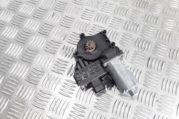 MOTOREK OKNO PŘEDNÍCH PRAVÝCH DVEŘE OPEL ASTRA G SEDAN (F69_) 90521882