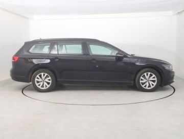 Volkswagen Passat B8 Variant Facelifting 2.0 TDI SCR 150KM 2020 VW Passat 2.0 TDI, Salon Polska, 1. Właściciel, zdjęcie 5