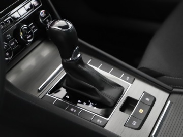 Skoda Superb III Kombi Facelifting 2.0 TDI SCR 200KM 2022 Skoda Superb Combi 2.0 TDI 200 KM Style DSG FV 23%, zdjęcie 17