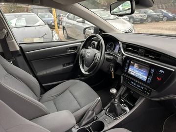 Toyota Corolla XI Sedan Facelifting 1,6 Valvematic 132KM 2017 Toyota Corolla 1.6 benzyna/Biała perła/Kamera, zdjęcie 15