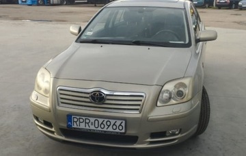 Toyota Avensis II 2004 TOYOTA AVENSIS sedan 115 KM, zdjęcie 3