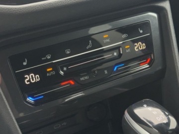 Volkswagen Tiguan II SUV Facelifting 2.0 TDI 200KM 2022 Volkswagen Tiguan 2.0 TDI SCR 4Mot R-Line DSG, Serwis ASO, Gwarancja, FV23, zdjęcie 21