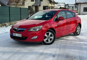 Opel Astra J Hatchback 5d 1.6 Twinport ECOTEC 115KM 2010 Opel Astra Opel Astra sport 1.6 Manual, 115 KM, 2010r 1.6 Benzyna 115KM, zdjęcie 10