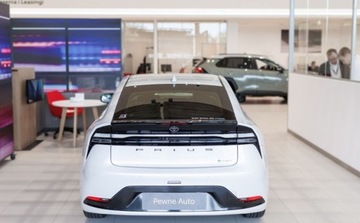 Toyota Prius V (XW60) 2.0  Hybrid Dynamic Force Plug-in 223KM 2023 Toyota Prius Plug-in 2.0 Hybrid Prestige 2.0 Hybryda 223KM, zdjęcie 4