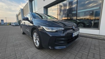 Volkswagen Golf VIII Hatchback Facelifting 2.0 TDI SCR 116KM 2025 Volkswagen Golf Variant Life 2.0 TDI 116 KM 6-bieg, zdjęcie 1