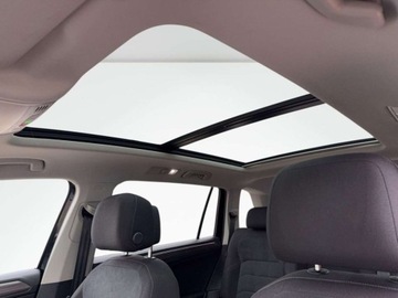 Volkswagen Tiguan Allspace SUV Facelifting 2.0 TSI 245KM 2022 Volkswagen Tiguan Allspace TSI 245KM Elegance FVAT23 Kamery 360 ACC Dac, zdjęcie 27