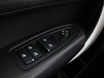 BMW Seria 1 F20-F21 Hatchback 5d Facelifting 2015 118d 150KM 2017 BMW 118 2.0d Automat Advantage Tempomat Nawigacja, zdjęcie 32