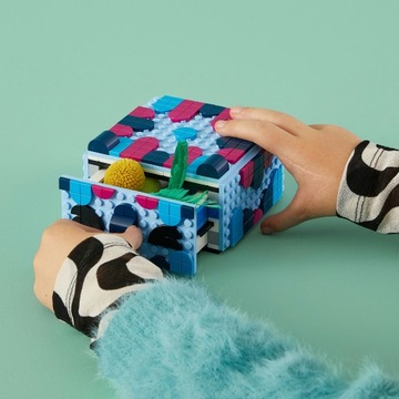 LEGO Minecraft Пчелиный улей 21241 254 детали 8+