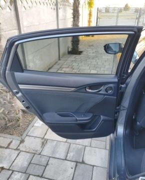 Honda Civic X Hatchback 5d 1.0 VTEC Turbo 129KM 2018 Honda Civic Honda Civic 1.0 i-VTEC Turbo Executive Premium Benzyna 129KM, zdjęcie 17