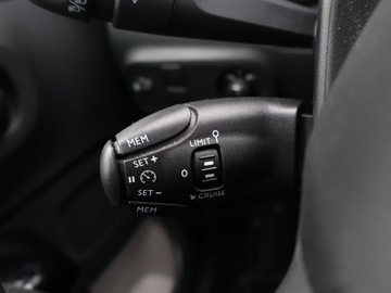 Citroen C3 III Hatchback Facelifting 1.2 PureTech 83KM 2021 Citroen C3 1.2 PureTech, Salon Polska, zdjęcie 15