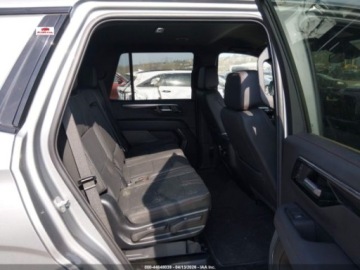 Chevrolet Tahoe GMT900 2025 Chevrolet Tahoe 4WD RST, 2025r., 4x4, 5.3L 5.3 Benzyna 355KM, zdjęcie 9