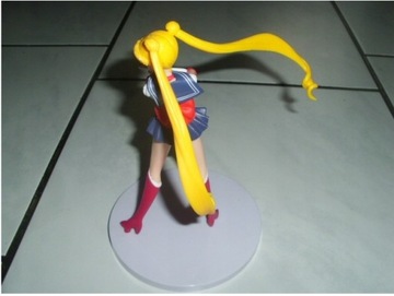 figurka anime sailor moon czarodziejka z księżyca