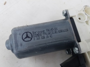 MOTOREK OKNO PRAVÝ PŘEDNÍ MERCEDES B CLASA W245