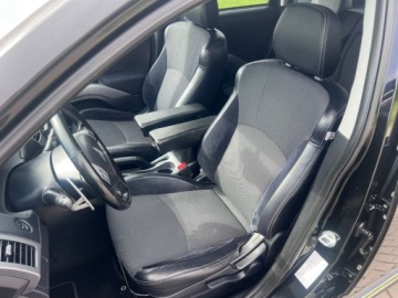 Mitsubishi Outlander II 2.0 MIVEC 147KM 2010 Mitsubishi Outlander MITSUBISHI OUTLANDER 2.0 Benzyna 147KM, zdjęcie 16