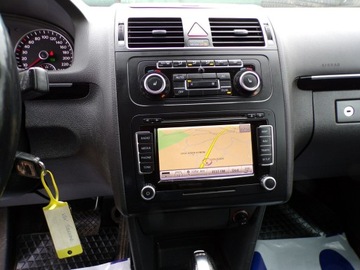 Volkswagen Touran II 2.0 TDI 170KM 2011 Volkswagen Touran BI Xenon /Automat /7 Osobowy, zdjęcie 19