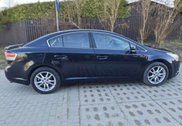 Toyota Avensis III Sedan 2.0 D-4D 126KM 2011 Toyota Avensis Toyota Avensis 2.0 D-4D 2.0 Diesel 126KM, zdjęcie 15