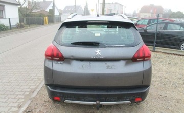 Peugeot 2008 I SUV Facelifting 1.2 PureTech 110KM 2018 Peugeot 2008 1.2 Benzyna 110KM, zdjęcie 5