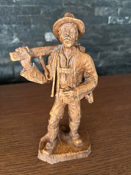 Myśliwy stara drewniana figurka rzeźba France
