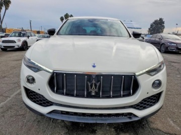 Maserati Levante 2023 Maserati Levante Modena, 2023r., 4x4, 3.0L 3.0 Benzyna 424KM, zdjęcie 4