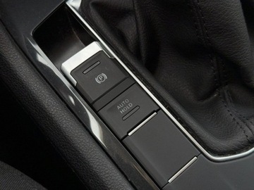 Volkswagen Tiguan II SUV Facelifting 1.5 TSI 150KM 2022 Volkswagen Tiguan pakiet zimowy, tempomat aktywny, lane assist, 1.5 Benzyna, zdjęcie 29