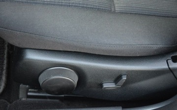 Mercedes Klasa C W204 Limuzyna 1.8 180 K 156KM 2009 Mercedes-Benz Klasa C 1.6B Kompresor Navi Oryginal Lakier 2 Kpl Kol Sprowa, zdjęcie 25