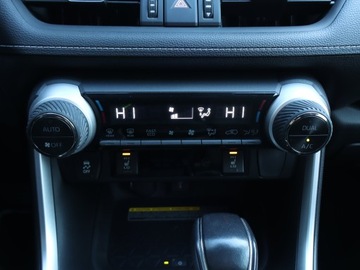 Toyota RAV4 V SUV 2.5 Hybrid Dynamic Force 218KM 2020 Toyota RAV 4 2.5 Hybrid, Salon Polska, zdjęcie 11