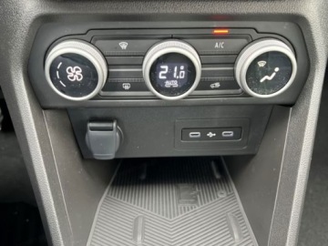 Dacia Jogger 2026 Od ręki - Journey 7-miejsc 1.8 Full Hybrid 155KM, zdjęcie 8